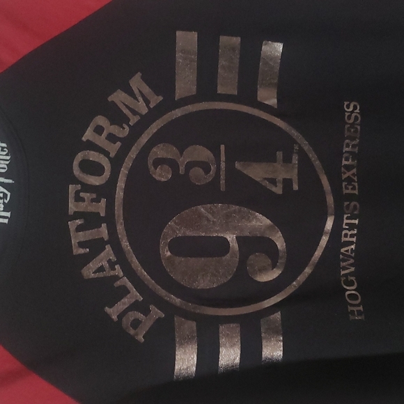 Harry Potter platfrom 9 3/4 teeshirt - Picture 2 of 5